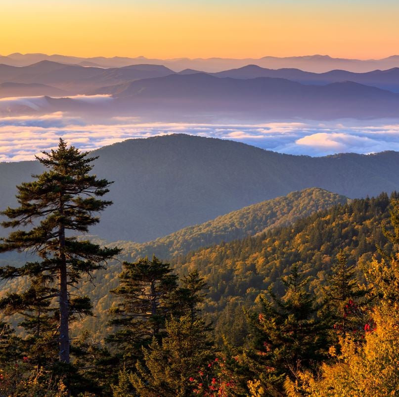 Sunrise over great smoky mountains in the fall