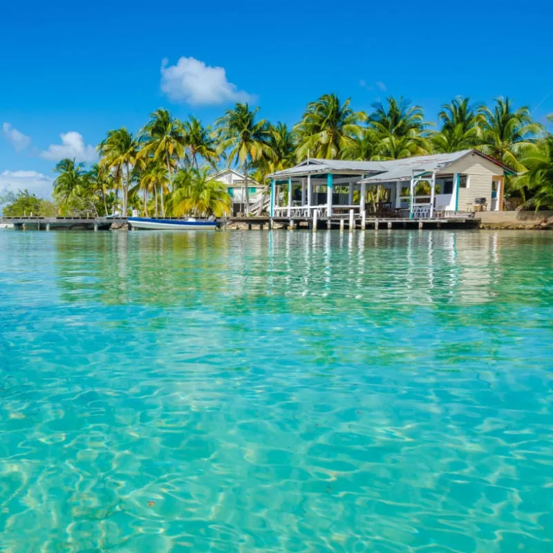 coastline of belize cayes island