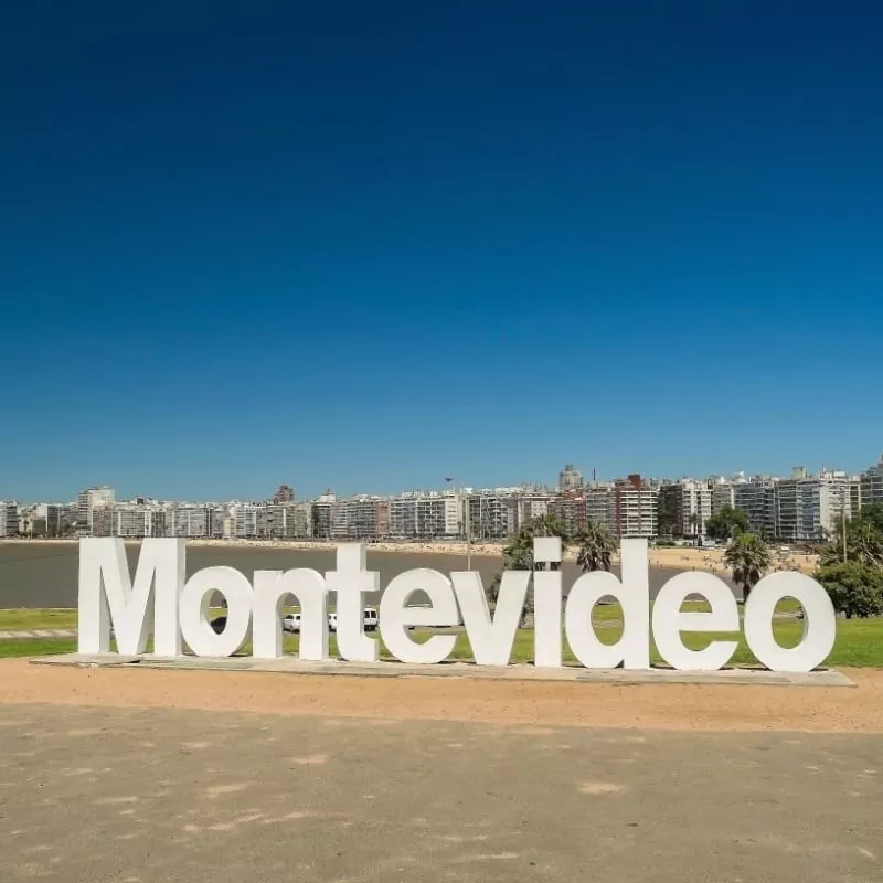 montevideo sign 