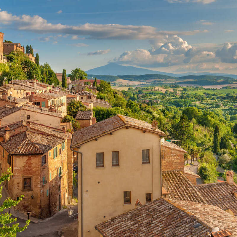 A Small Village In The Tuscan Countryside, Tuscany, Southern Europe