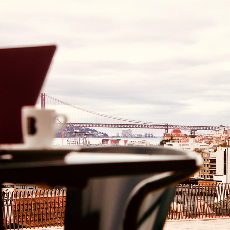 digital nomad work station in lisbon