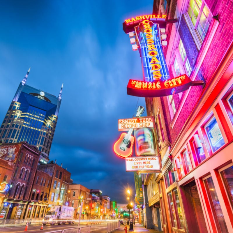 Honky tonk bars in nashville neon signs