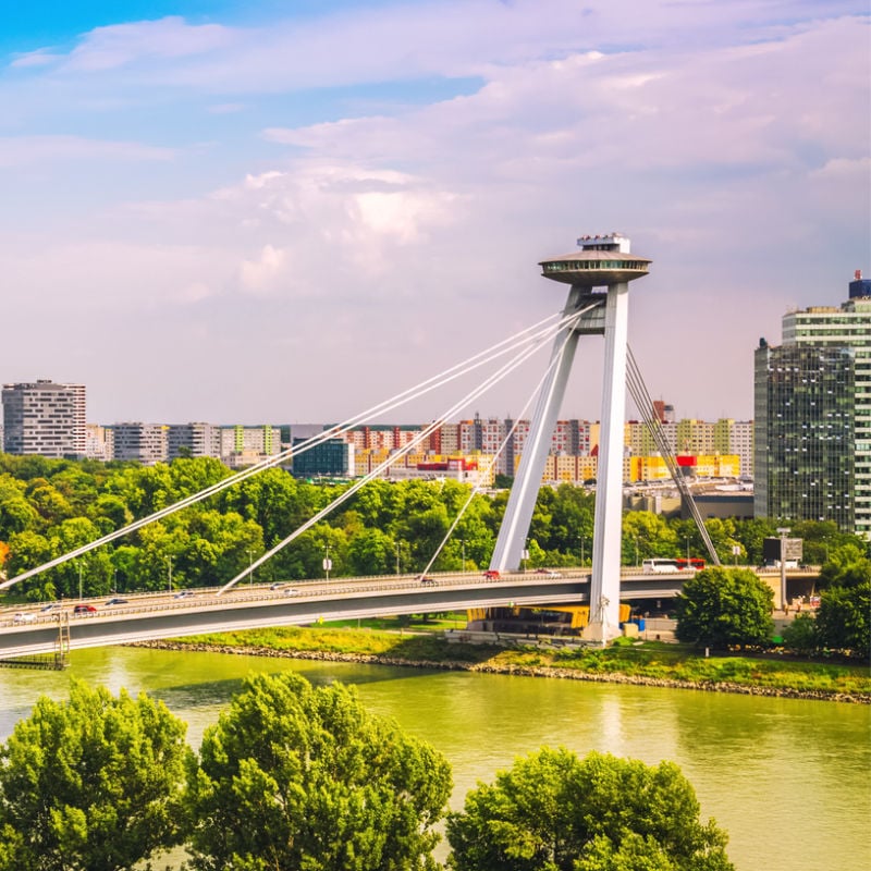 bratislava ufo bridge