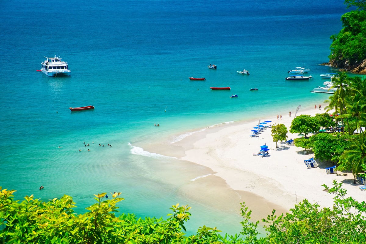 beautiful beach tortuga island costa rica