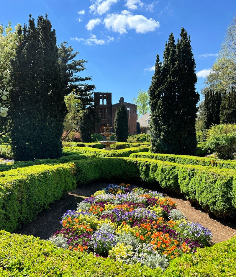 Historic Gardens at Barnsley Resort