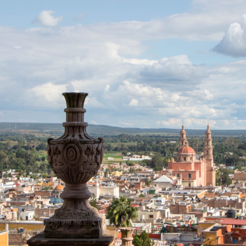 Sweeping views of Lagos de Moreno and surrounding natural landscapes