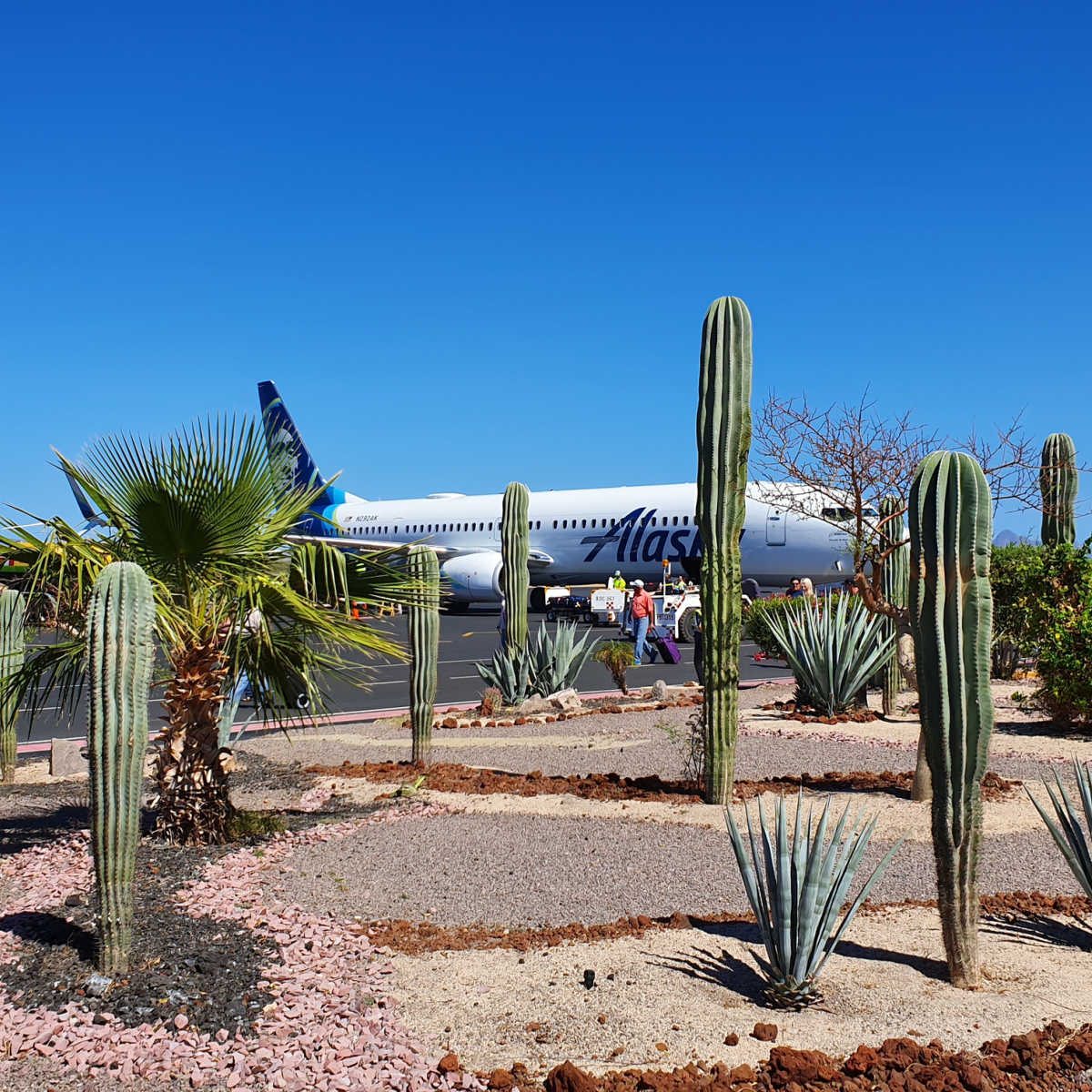 Alaska Airlines plane at Loreto airport