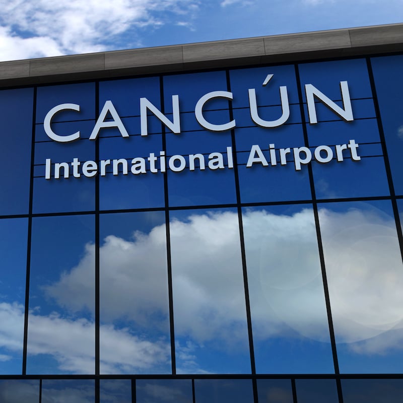 Sign outside Cancun international airpot 