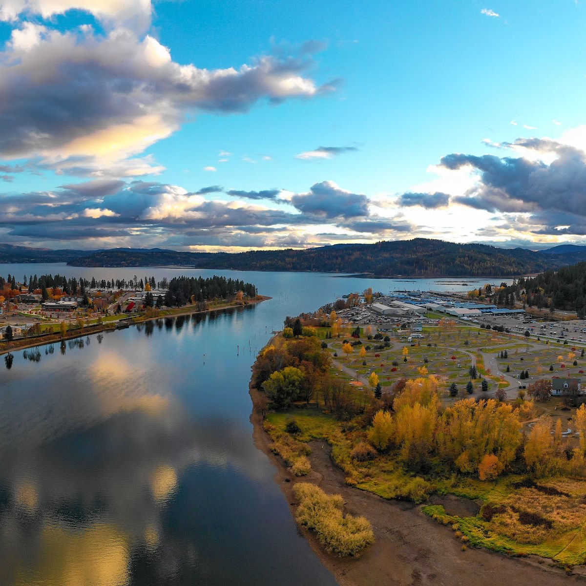 Lake Coeur D'alene in fall