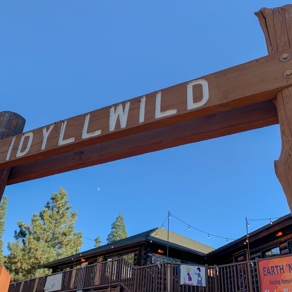 Idyllwild sign