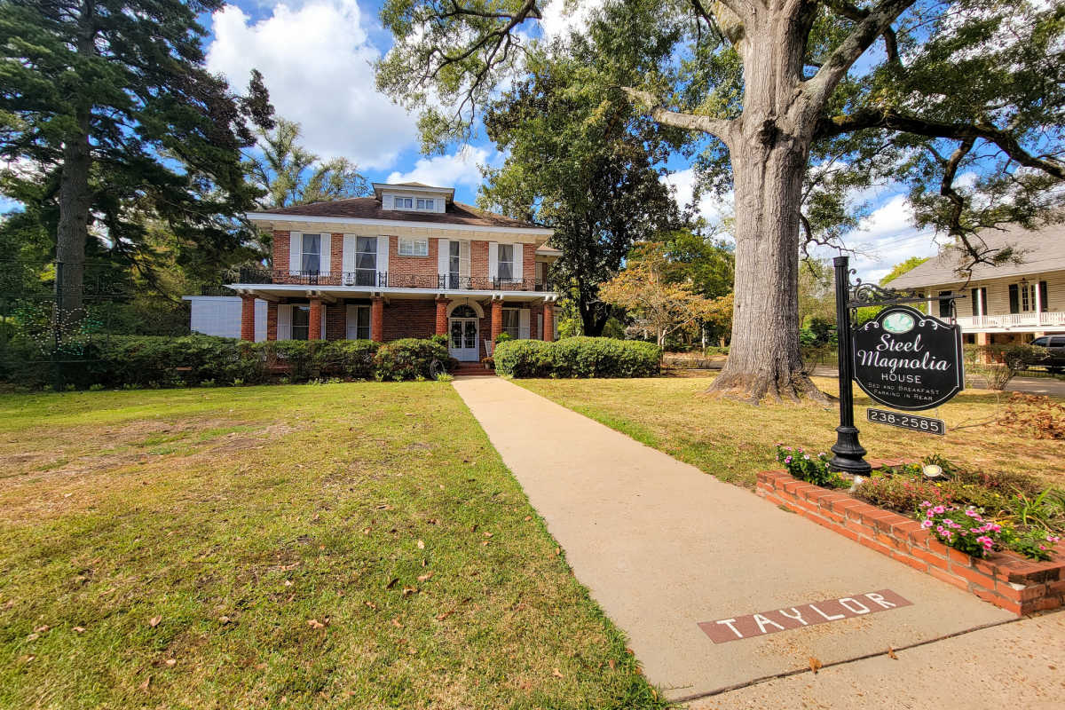 Steel Magnolia House in Natchitoches, LA