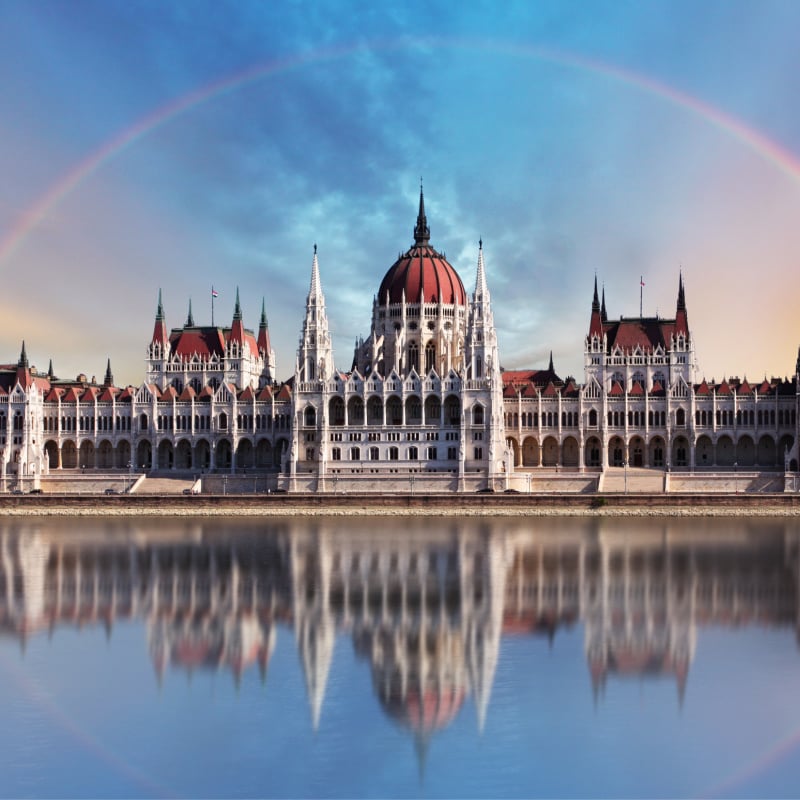 budapest parliament building