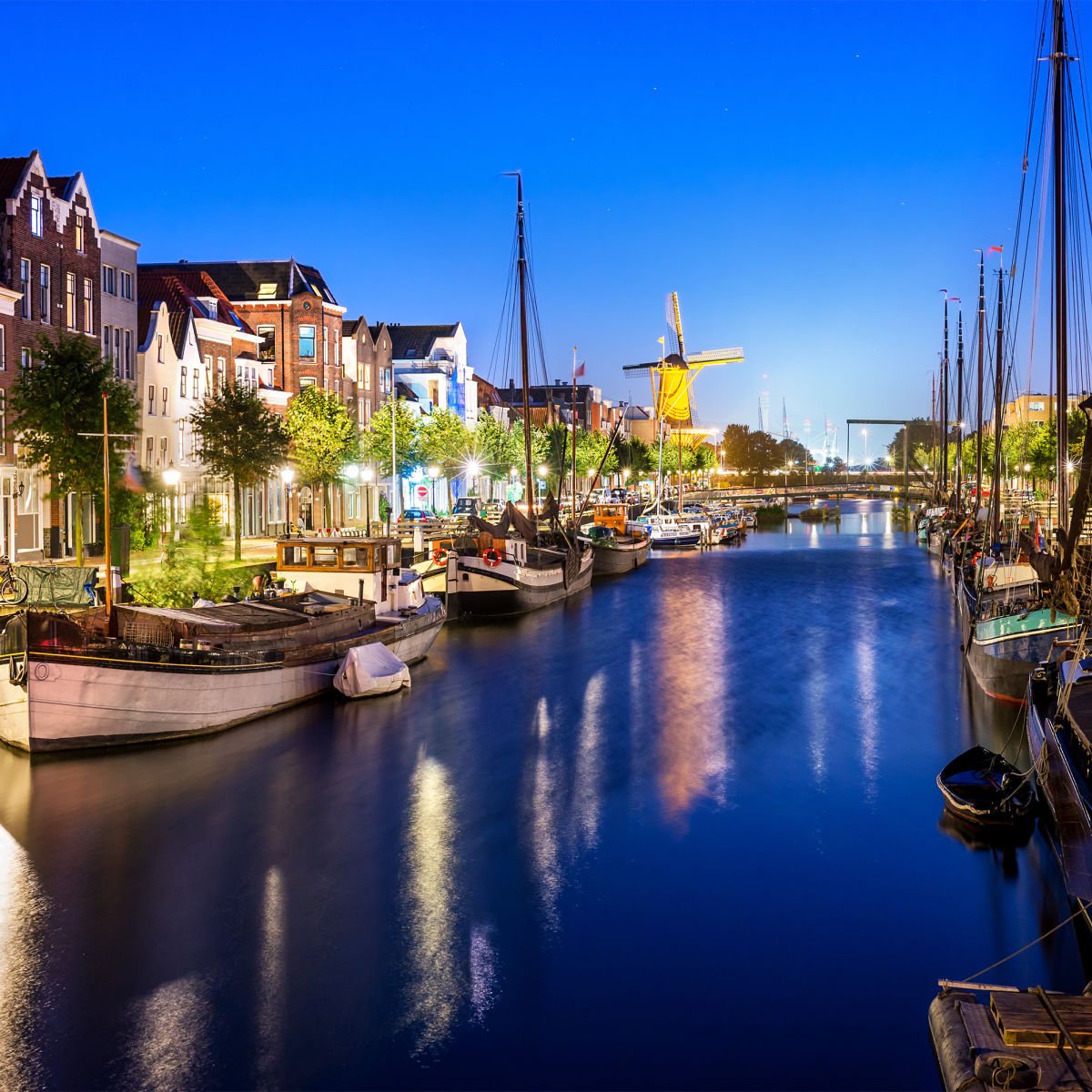 Rotterdam canal at night