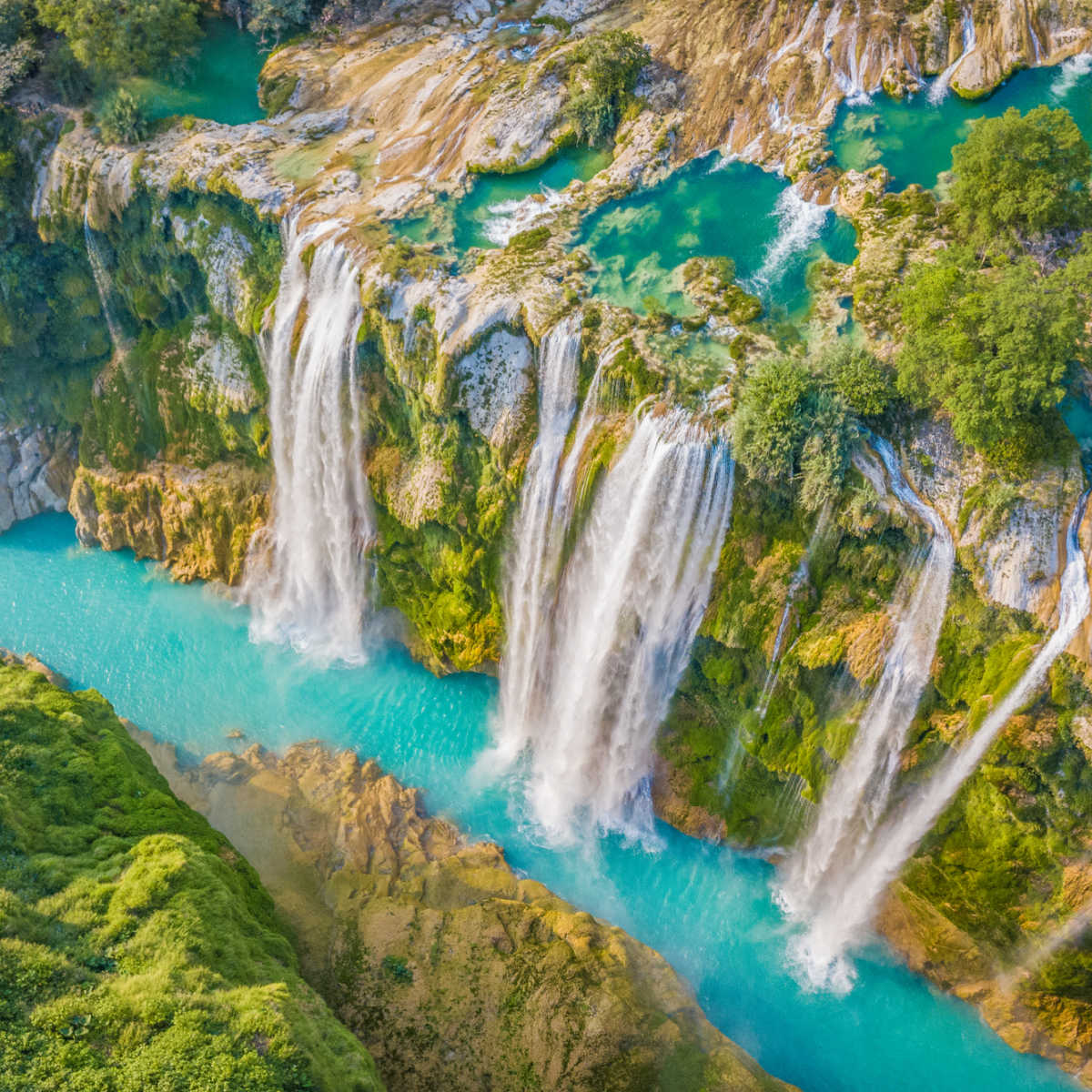 Tamul waterfall at Huasteca Potosina (San Luis Potosi)